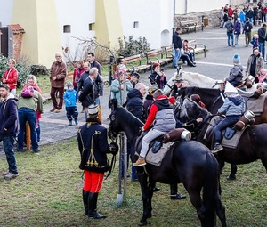 "Felnyergeltek a huszárok" - Vas Népe beszámolója "Felnyergeltek a huszárok" - Vas Népe beszámolója
